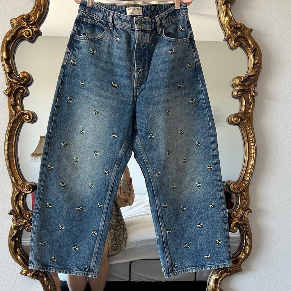 We The Free Blue Straight-Leg Jeans with Bee Embroidery Deep Trance denim size 3